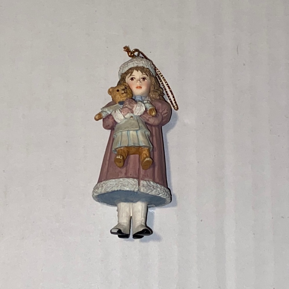 Jan Hagara Collectibles Winter/Aspen Hanging Mini Number M12371